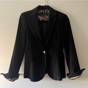 LOOKING FOR THIS  BLAZER!!!!